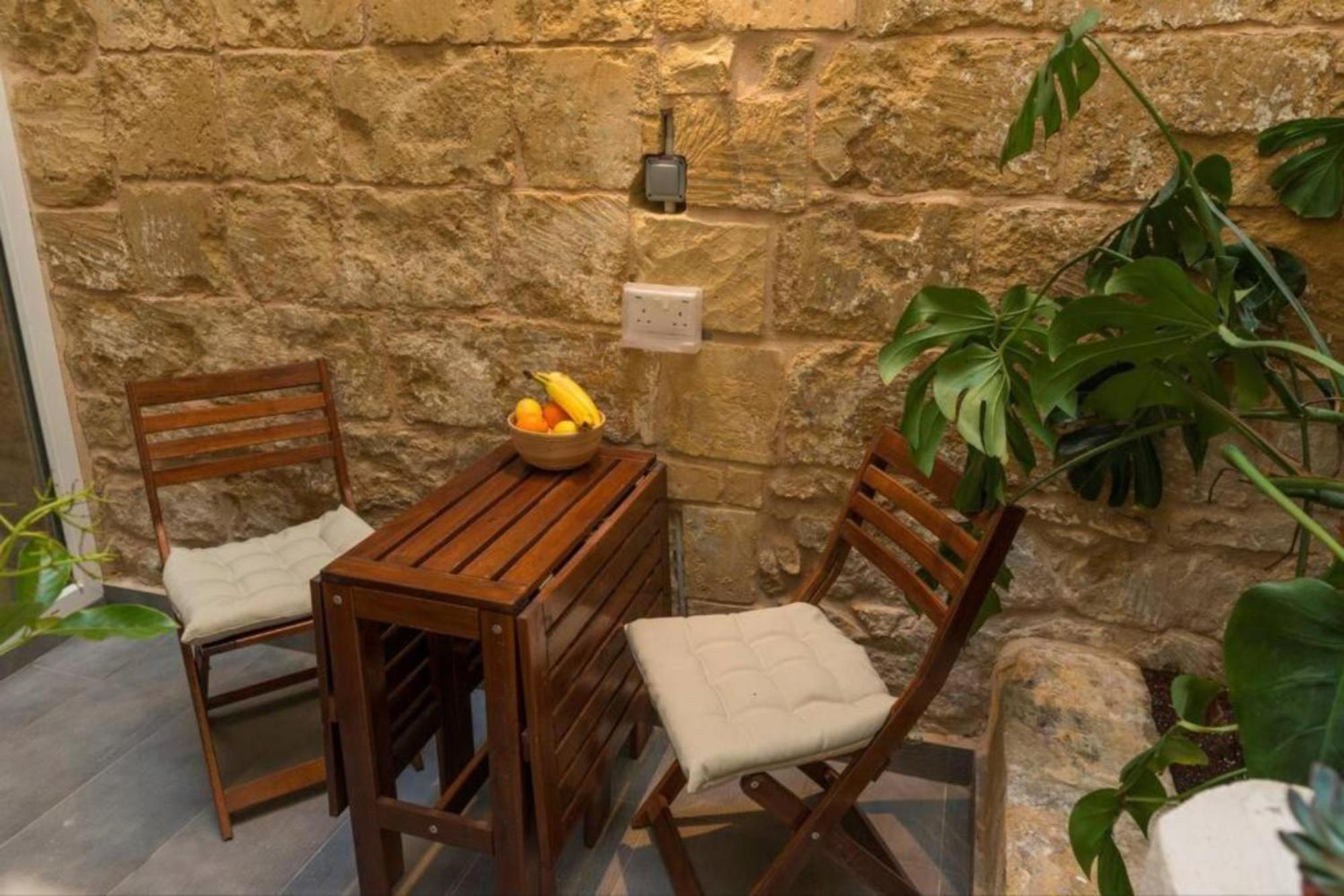 Authentic Gf Apartment With Terrace At The 3 Cities Marina Cospicua Экстерьер фото
