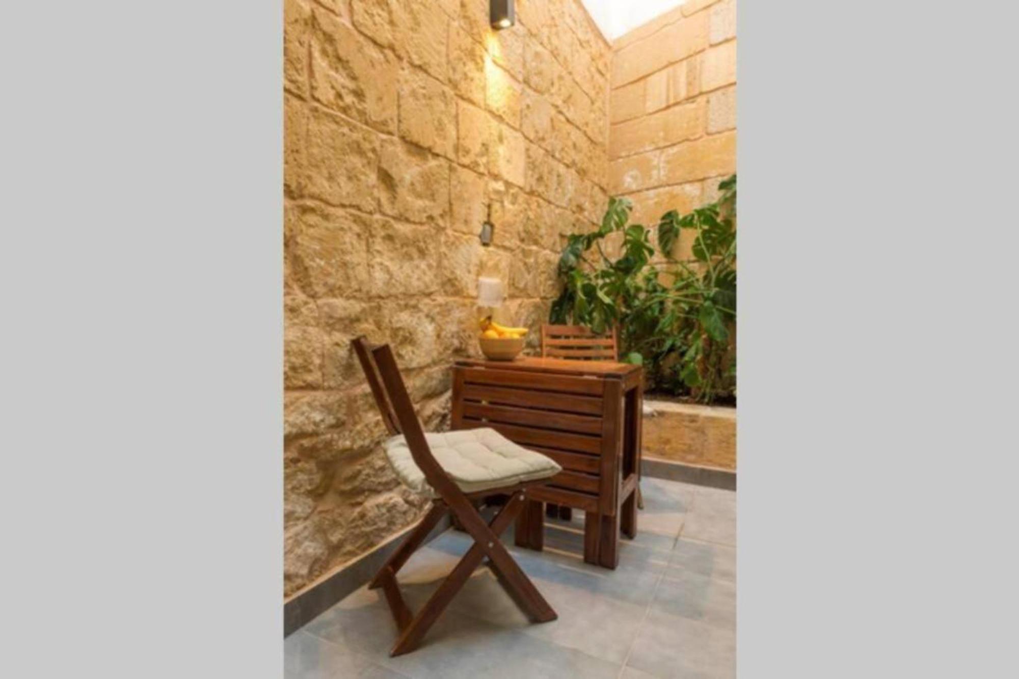 Authentic Gf Apartment With Terrace At The 3 Cities Marina Cospicua Экстерьер фото
